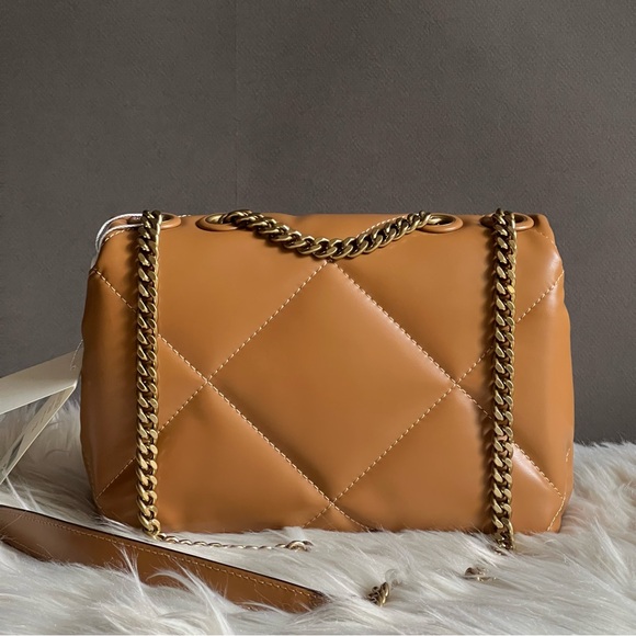 💰SOLD - 154706 - Tory Burch Small Kira Diamond Quilt Convertible Shoulder Bag - Picture 6 of 16